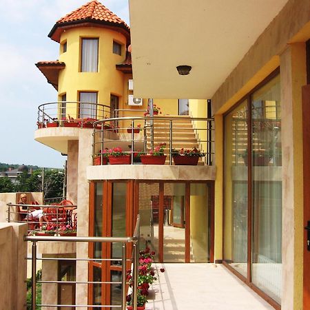 Hotel Queen Aydemir Luaran gambar