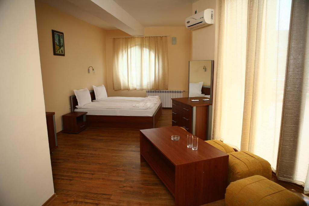 Hotel Queen Aydemir Bilik gambar