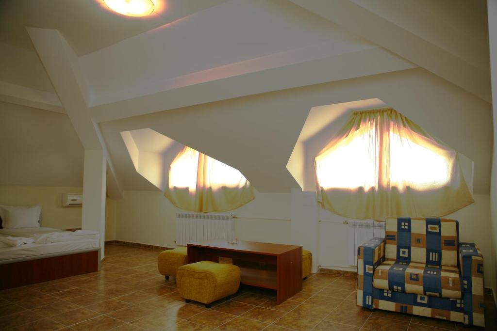 Hotel Queen Aydemir Bilik gambar