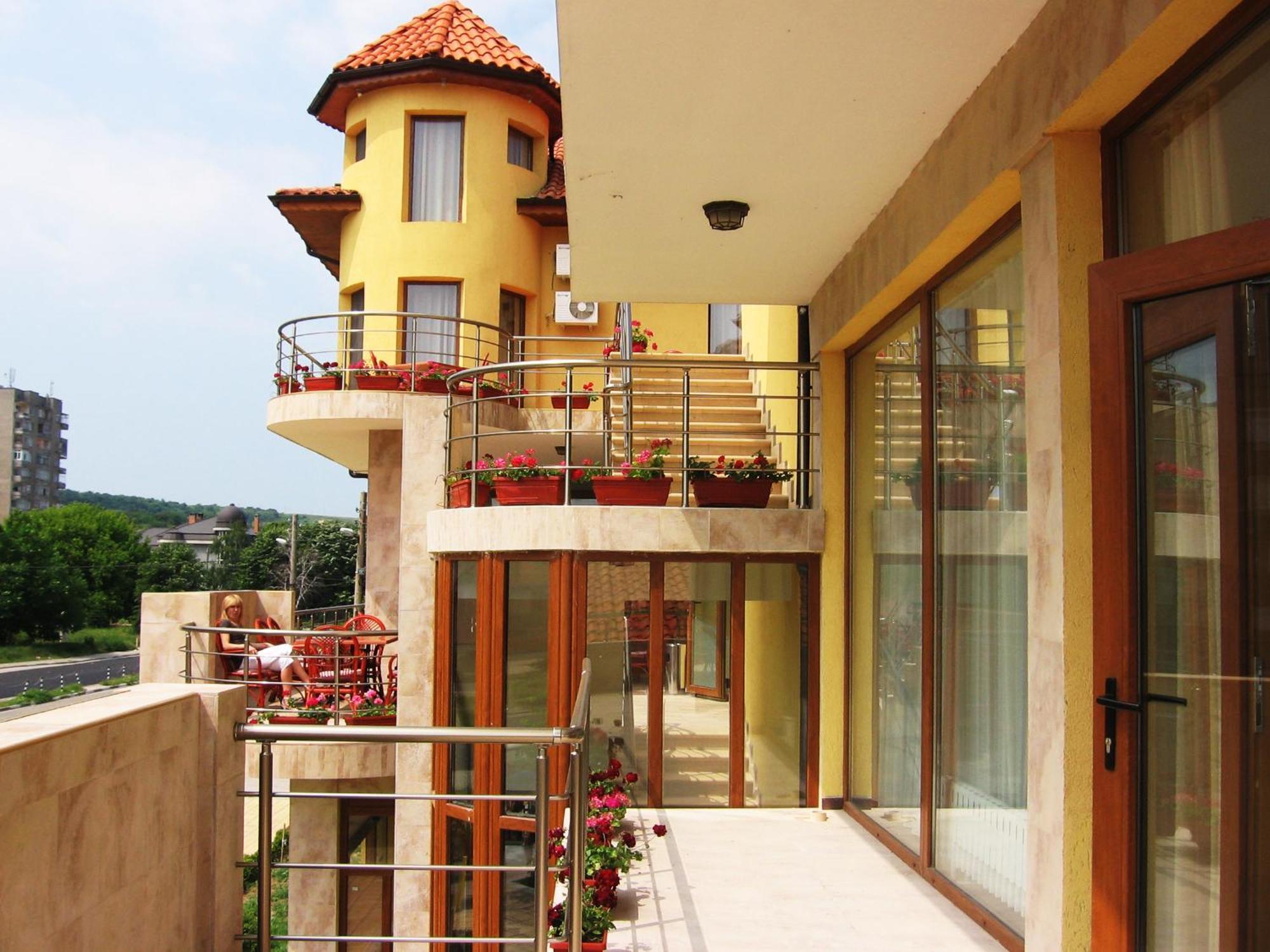 Hotel Queen Aydemir Luaran gambar