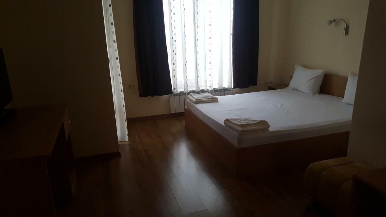 Hotel Queen Aydemir Luaran gambar
